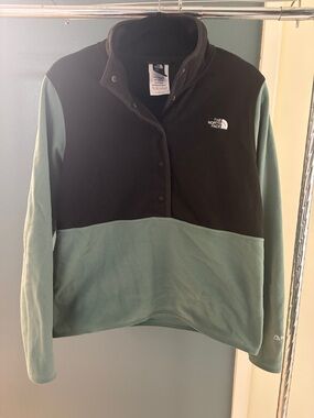 The North Face Two-Tone Snap Fleece Pullover - Black & Sage